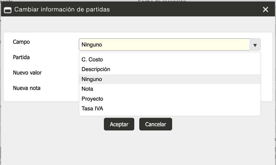 Modal Cambiar información de partidas con el dropdown Campo desplegado mostrando las opciones C. Costo, Descripción, Ninguno, Nota, Proyecto y Tasa IVA, además del selector Partida y los botones Aceptar y Cancelar.