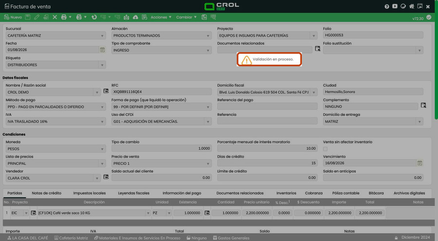 Encabezado de la factura de venta HG000053 de Crol ERP con el aviso Validación en proceso resaltado.